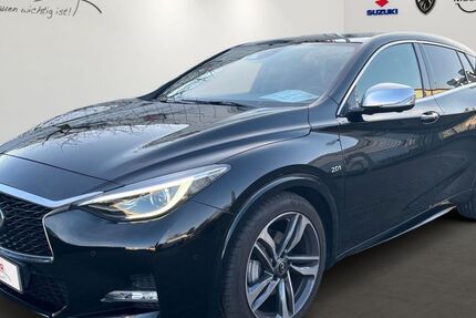 INFINITI Q30 78.620 km 16.699 € Potsdam 14482