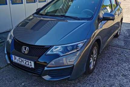 Honda Civic 82.600 km 8.950 € Berlin 12557