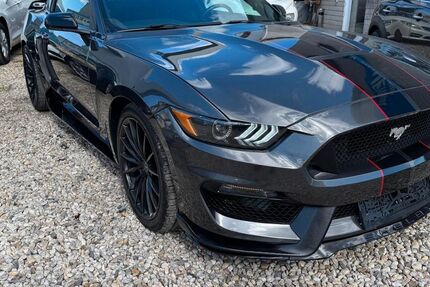 Ford Mustang 105.500 km 24.499 &euro; Berlin 13599