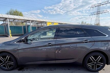 Hyundai i40 94.500 km 10.500 &euro; Berlin 13156