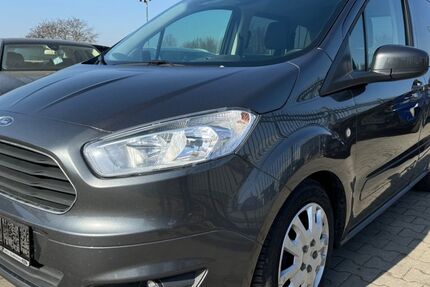 Ford Tourneo Courier 442.000 km 4.099 &euro; Oberkrämer 16727