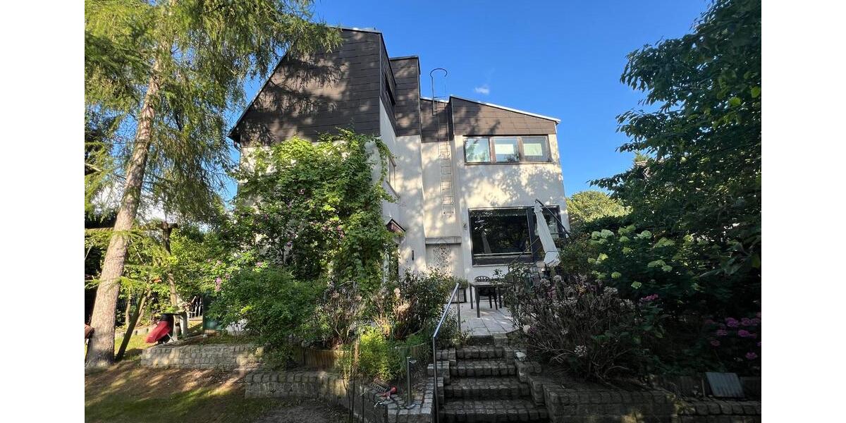 Grüne Oase mitten in der Stadt in ruhiger Seitenstraße 7 zimmer