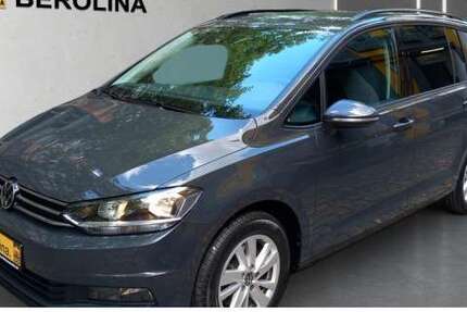 VW Touran 23.337 km 32.444 € Berlin 10709