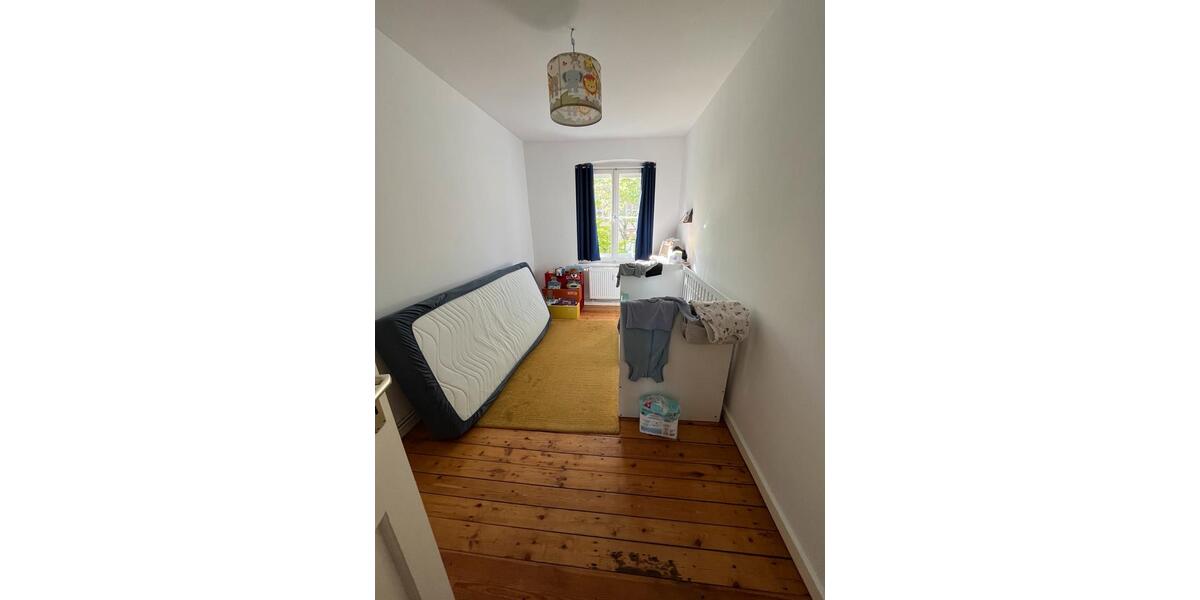 Einfamilienhaus Berlin Spandau - 4 Zimmer, 80 m&sup2;, 1.200&euro; | Angebot:26410890