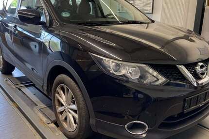 Nissan Qashqai 95.964 km 11.990 € Berlin 12347