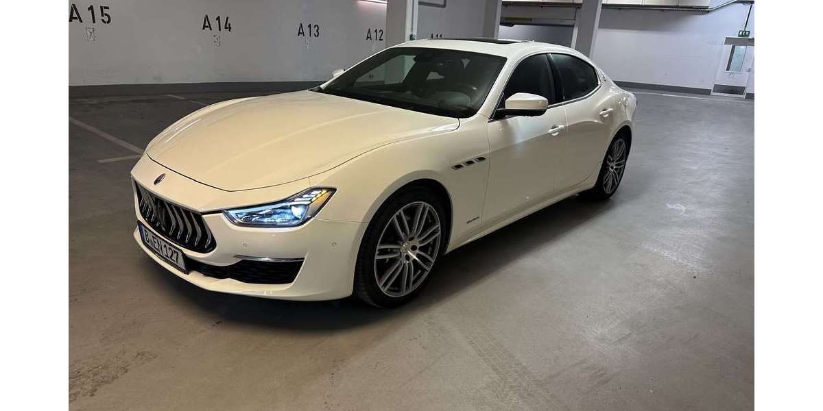 Maserati Ghibli 61.900 km 35.900 € berlin 10783
