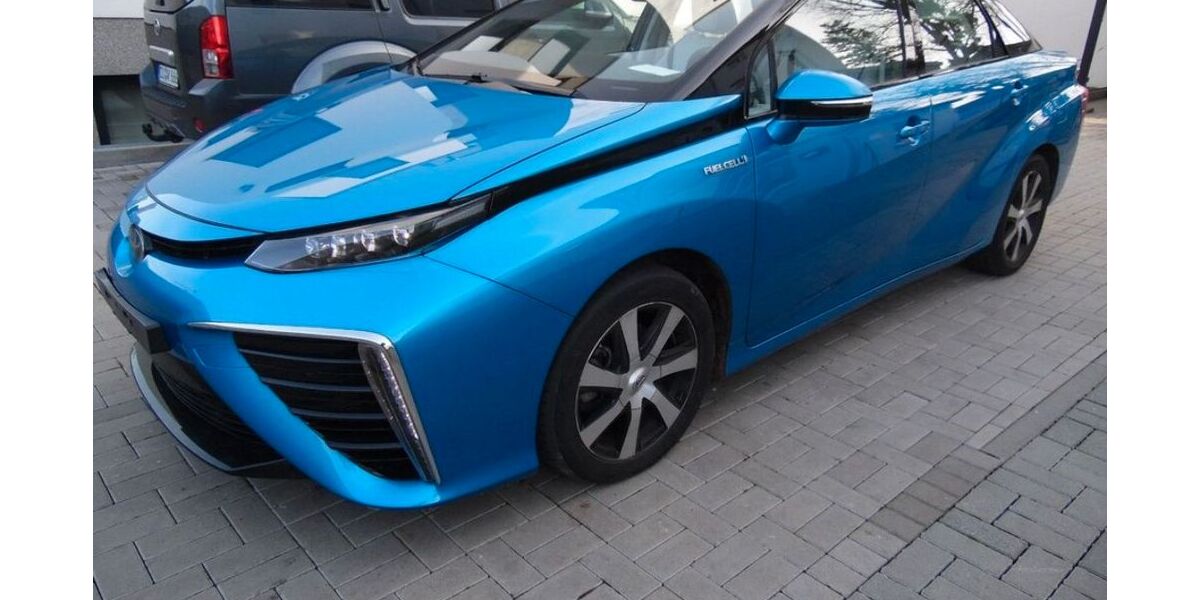 Toyota Mirai 83.700 km 13.900 &euro; Berlin 10585