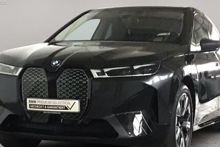 BMW iX 22.385 km 52.400 &euro; Berlin 14057