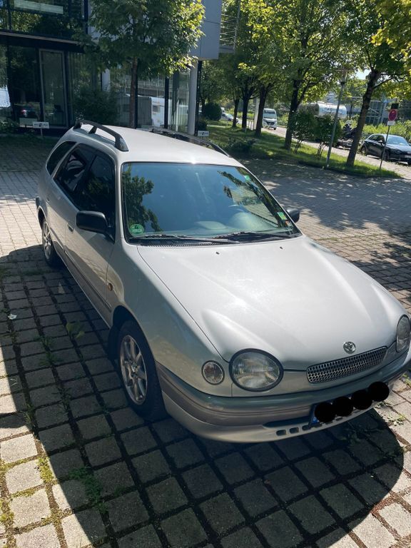 Toyota Corolla 136.686 km 7.500 € Berlin 10117
