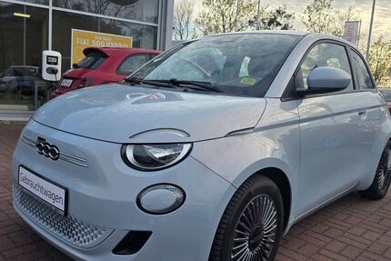 Fiat 500e 10.260 km 22.990 &euro; Berlin 13599