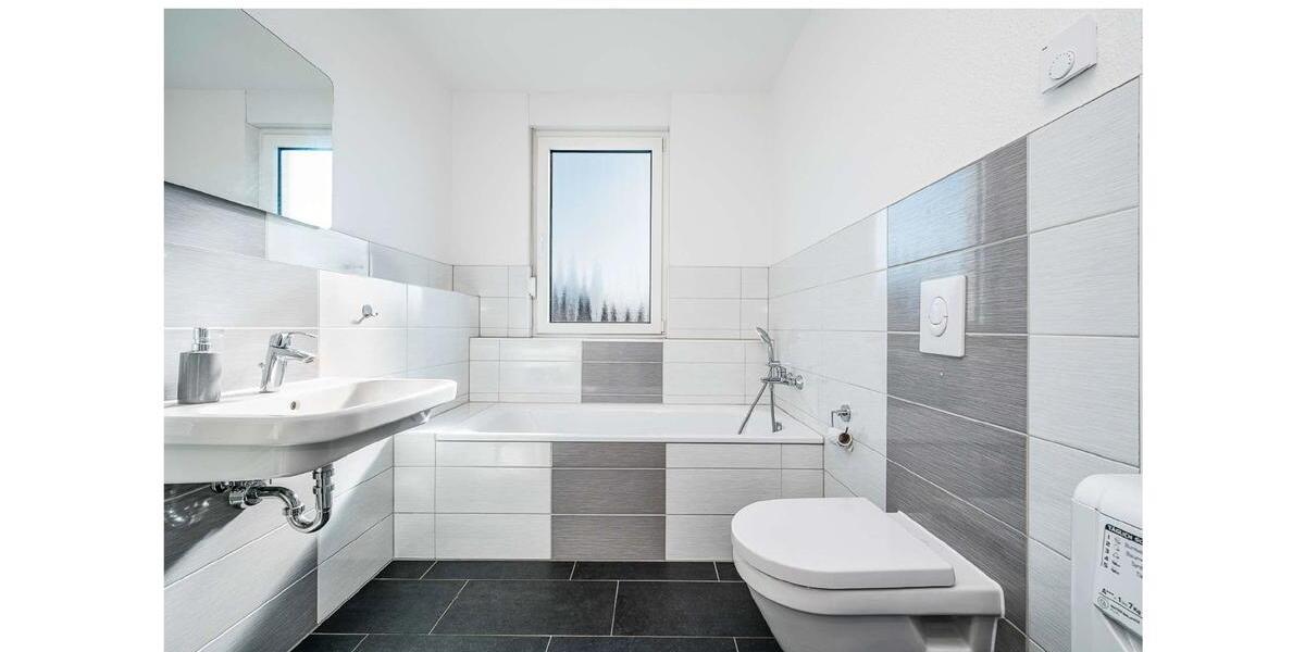Etagenwohnung Schönefeld - 3 Zimmer, 80 m&sup2;, 1.750&euro; | Angebot:26460015
