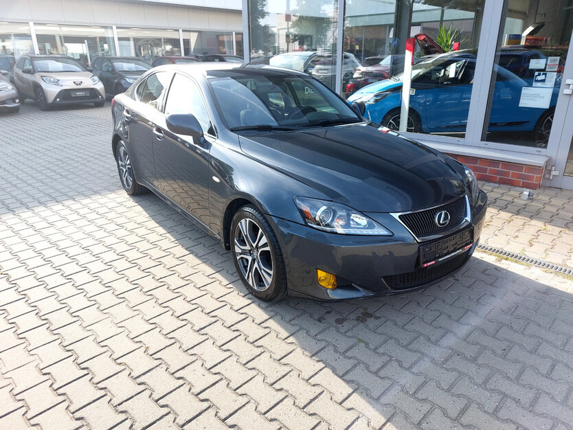 Lexus IS 250 146.137 km 8.000 € Wildau 15745