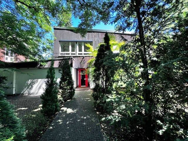 Bungalow Berlin Dahlem - 8 Zimmer, 210 m&sup2;, 2.400.000&euro; | Angebot:23964246