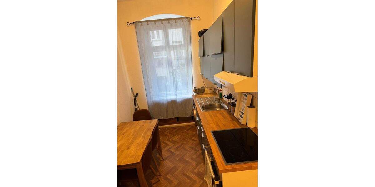 Spacious 2 bedrooom apartment in leafy Pankow district with kitchen and furniture 2 zimmer