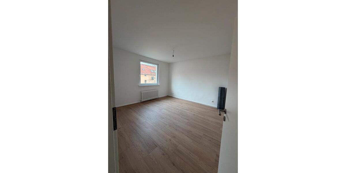 Etagenwohnung Berlin Reinickendorf - 3 Zimmer, 70 m&sup2;, 1.300&euro; | Angebot:25992476
