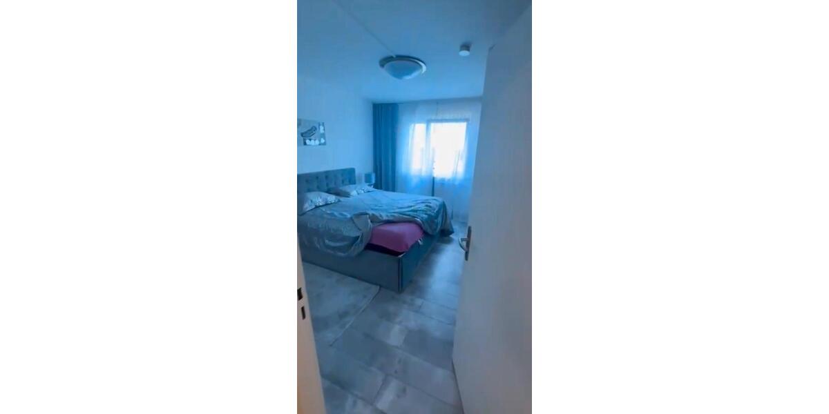 Etagenwohnung Berlin Neukölln - 3 Zimmer, 90 m&sup2;, 1.050&euro; | Angebot:26449870