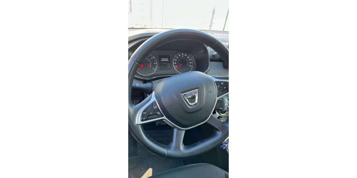 Dacia Sandero 46.000 km 16.000 € Berlin 10117