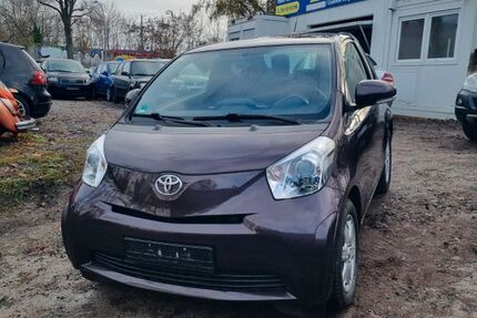 Toyota IQ 70.398 km 4.450 &euro; Berlin (Spandau) 13597