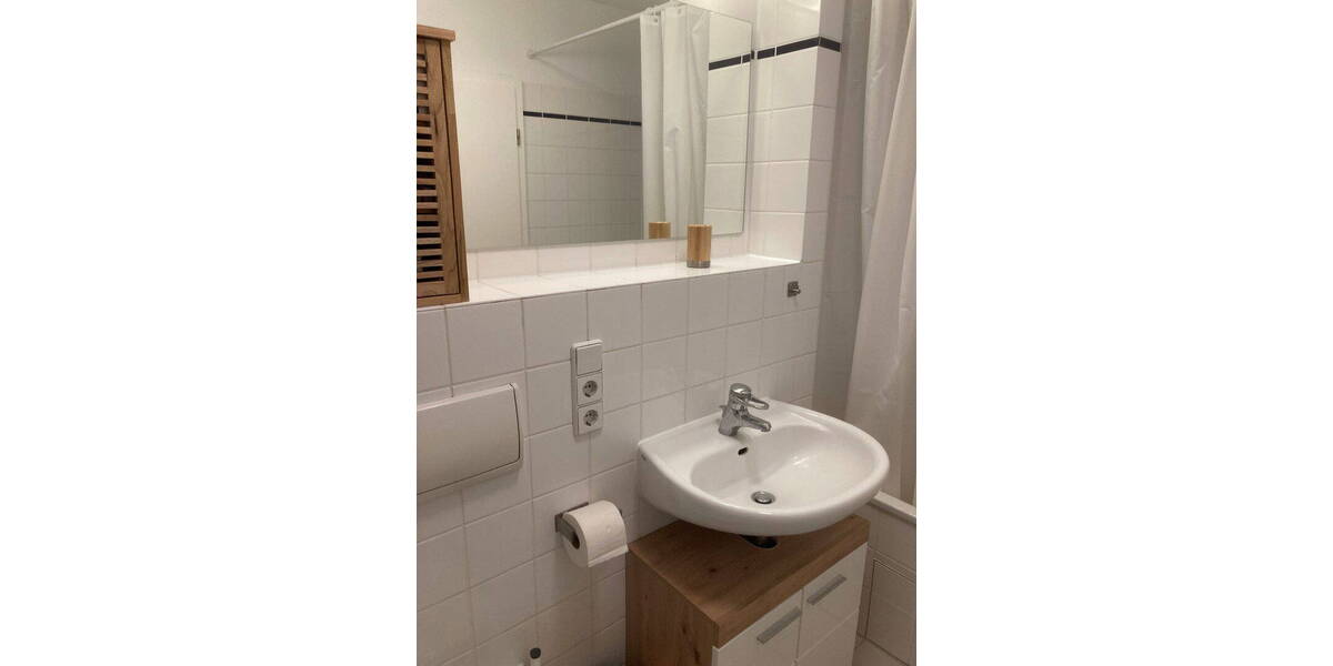 Bezugsfreie 2-Zimmer-Wohnung mit Balkon im Dianapark in Potsdam-Babelsberg nahe Berlin 2 zimmer