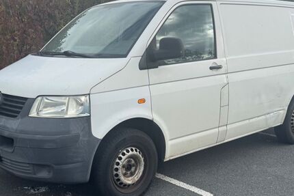 VW T5 Transporter 235.700 km 3.990 € Berlin 13581