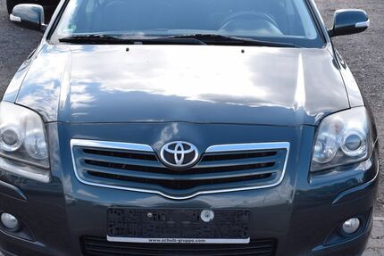 Toyota Avensis 254.000 km 3.599 &euro; Berlin 13597