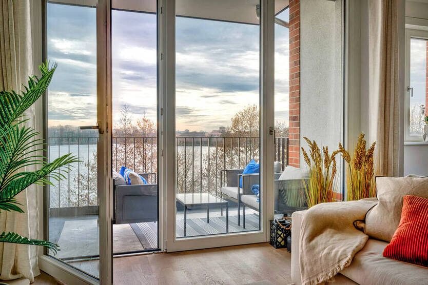 Traumhafte 3-Zimmer-Wohnung an der Havel mit Loggia & Wasserblick - Showroom SaSo geöffnet