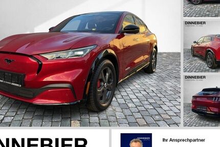 Ford Mustang Mach-E 35.787 km 33.879 &euro; Berlin 13089