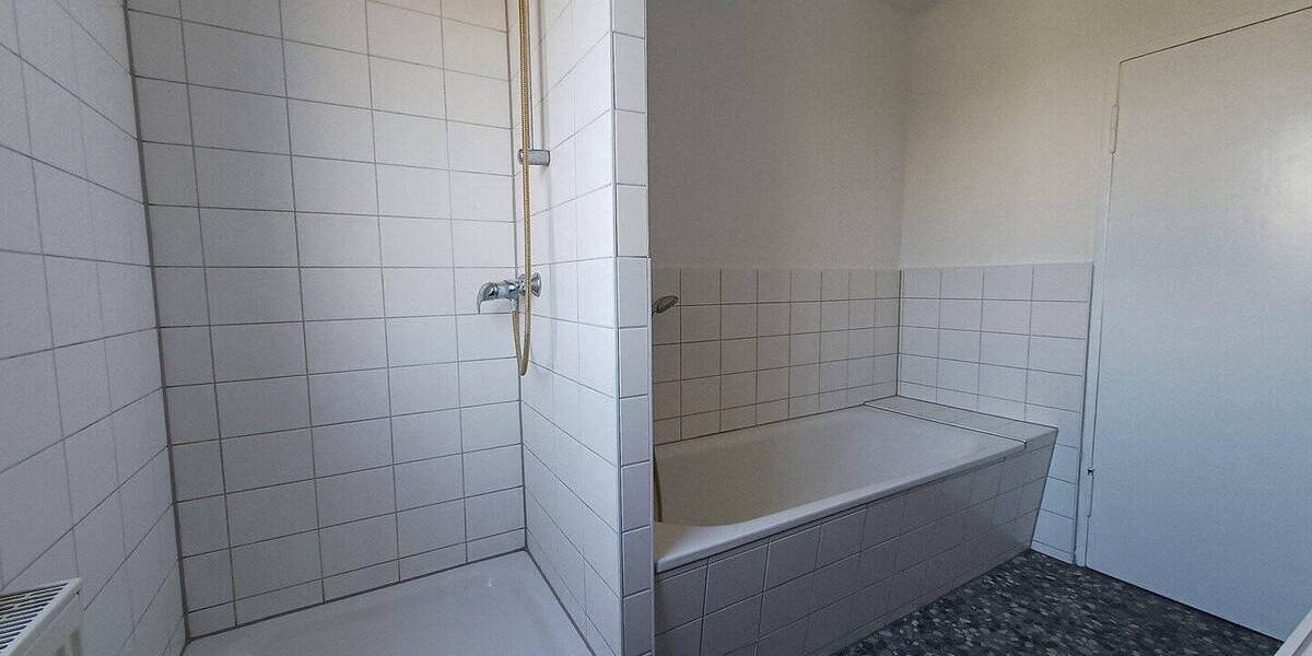 Etagenwohnung Berlin-Spandau Spandau - 2 Zimmer, 61 m&sup2;, 250.000&euro; | Angebot:26128133