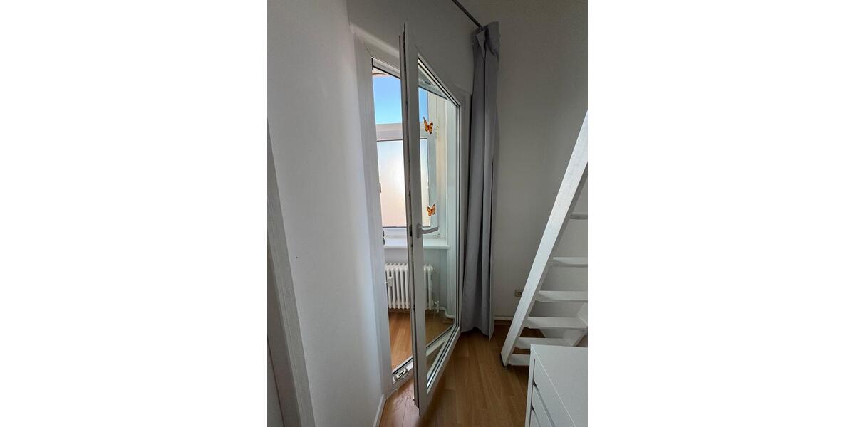 Etagenwohnung Berlin Reinickendorf - 1 Zimmer, 8 m&sup2;, 420&euro; | Angebot:25347569