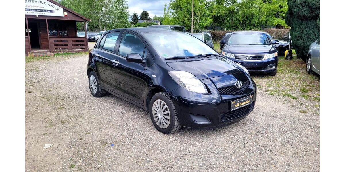 Toyota Yaris 155.000 km 4.400 &euro; Berlin 13127