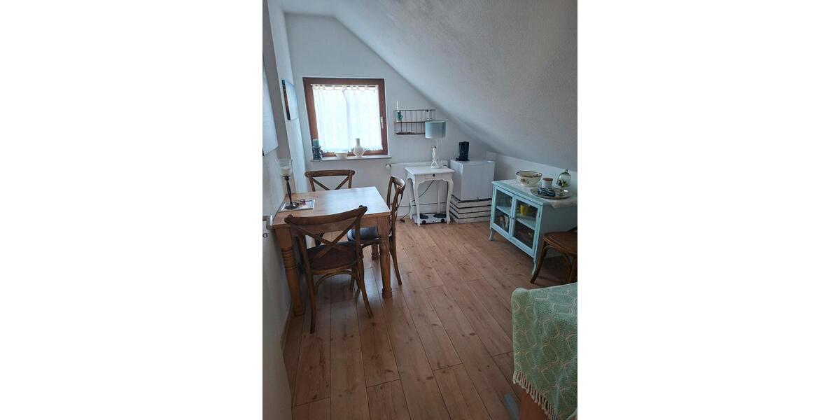 Dachgeschoßwohnung Falkensee - 1.5 Zimmer, 30 m&sup2;, 555&euro; | Angebot:26108360