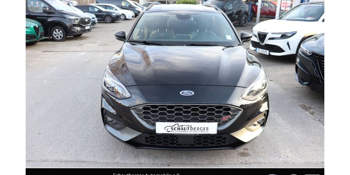 Ford Focus 45.500 km 22.890 &euro; Potsdam 14482