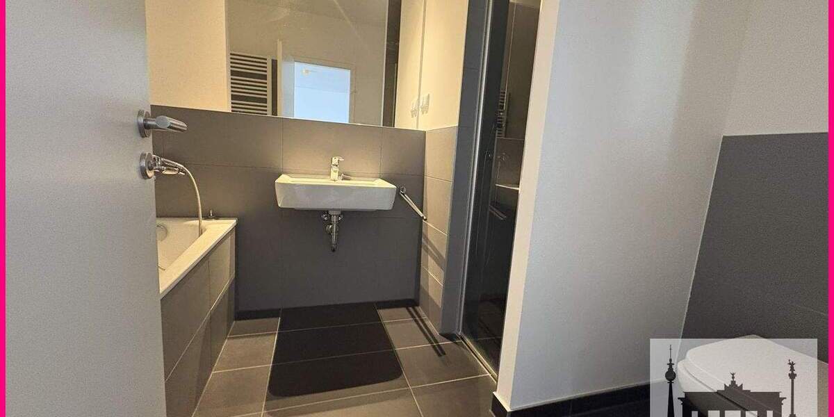 Etagenwohnung Berlin Lichtenberg - 3 Zimmer, 116 m&sup2;, 2.098&euro; | Angebot:24973513