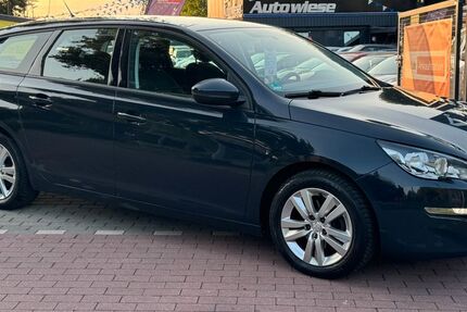 Peugeot 308 114.599 km 8.790 &euro; BERLIN 13127