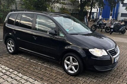 VW Touran 175.000 km 6.900 &euro; Berlin 12101
