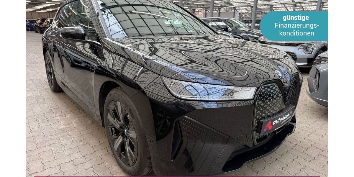 BMW iX 37.483 km 40.990 &euro; Ludwigsfelde (bei Berlin) 14974