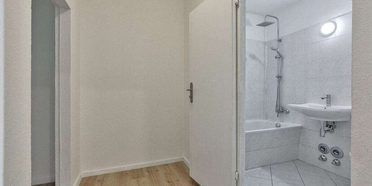 Etagenwohnung Berlin Neu-Hohenschönhausen - 3 Zimmer, 70 m&sup2;, 234.000&euro; | Angebot:25700525