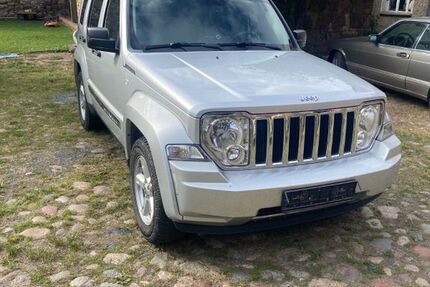 Jeep Cherokee 157.000 km 8.500 &euro; Werneuchen 16356