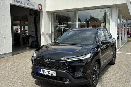 Toyota Corolla Cross 10.000 km 40.650 &euro; Berlin 13403
