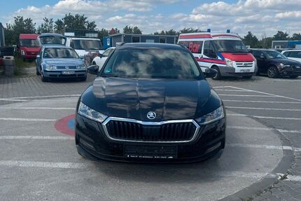 Skoda Octavia 204.405 km 12.499 &euro; Mittenwalde 15749