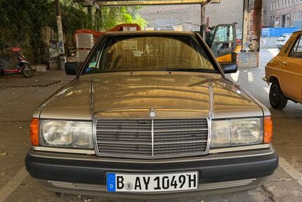 Mercedes-Benz 190 111.500 km 6.500 &euro; Berlin 10245