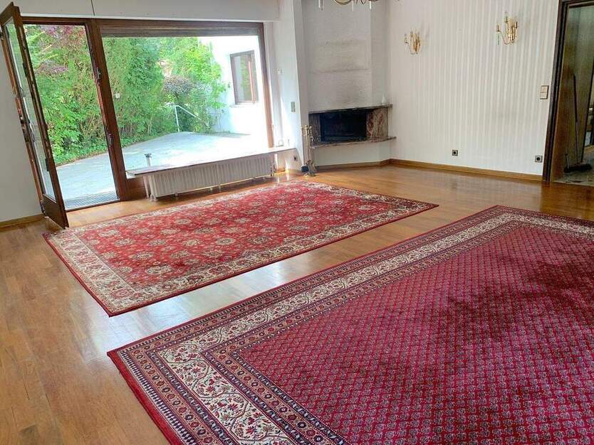 Architektonisches Highlight: Wohnen u. Arbeiten unter einem Dach in getrennten Einheiten, hell u. mit außergewöhnlichem Grundriss!
