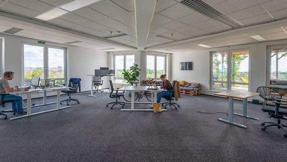 Helles Büro mit Meeting-Raum und Dachterasse in Reinickendorf - All-in-Miete