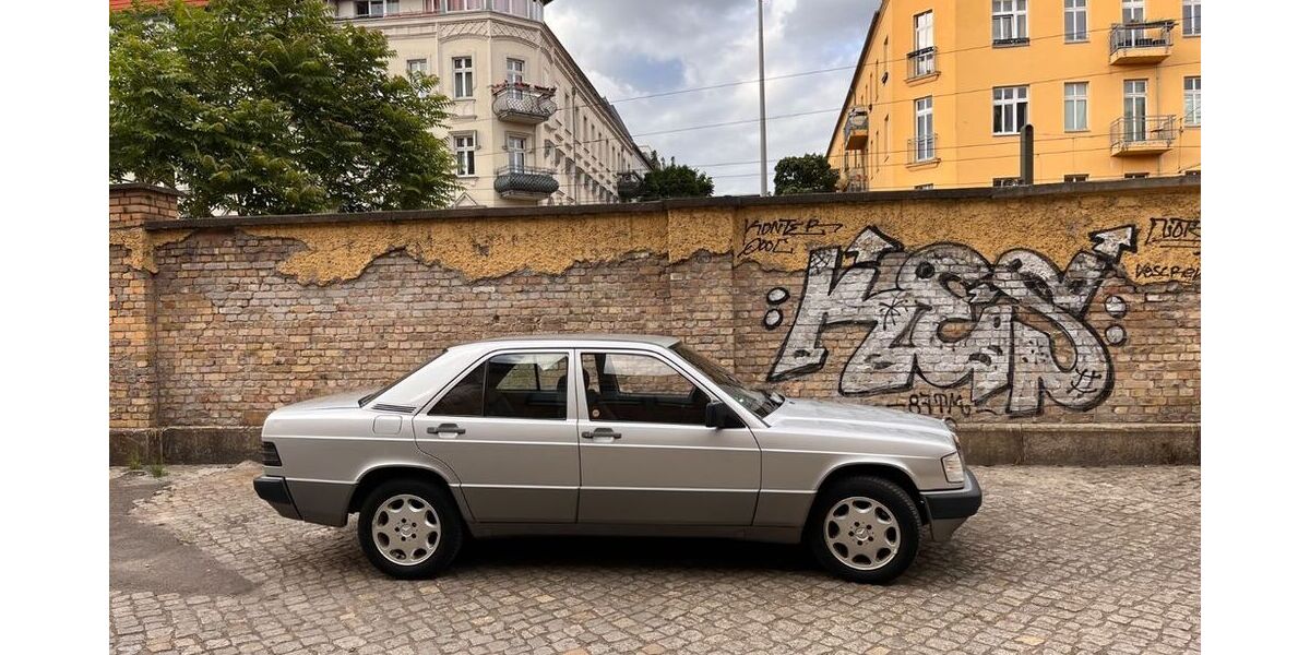 Mercedes-Benz 190 181.025 km 5.700 &euro; Berlin 10179