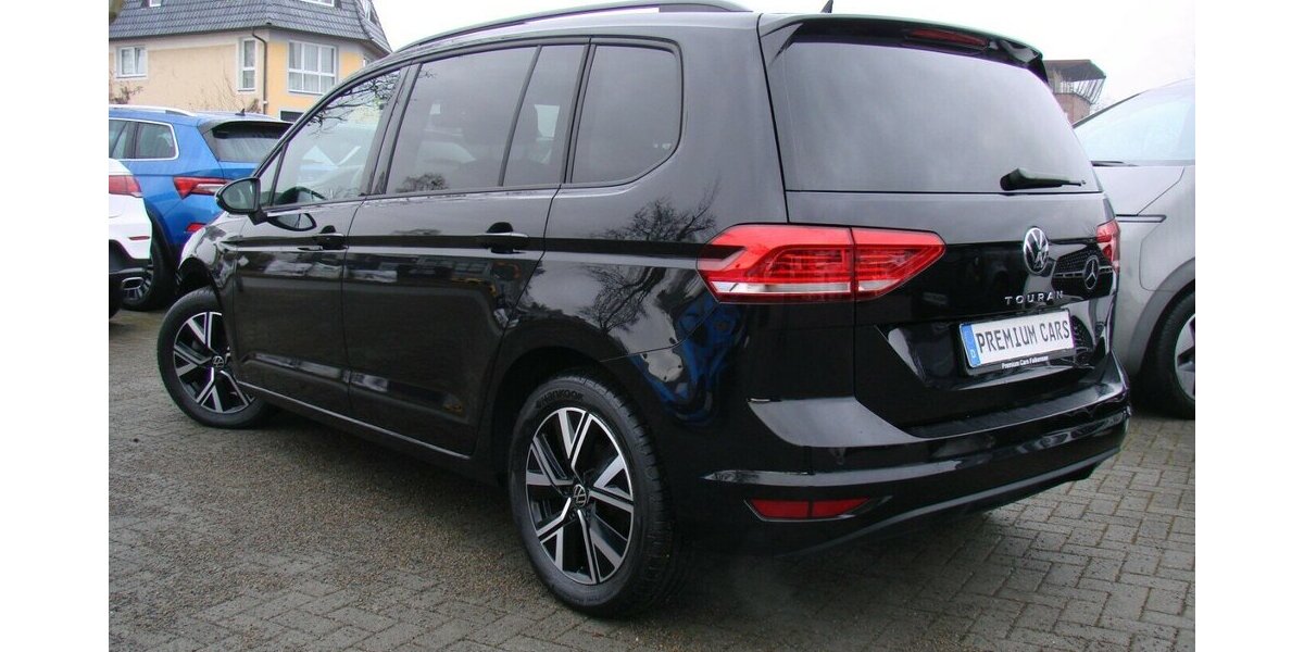 VW Touran 1,5TSI Comfortline ACC AHK PANO SHZ 7Sitz D 16.891 km 33.980 &euro; Falkensee 14612