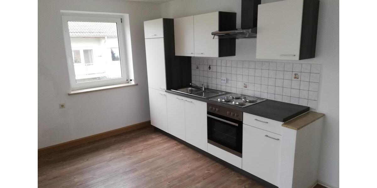 Etagenwohnung Kleinmachnow - 3 Zimmer, 90 m&sup2;, 650&euro; | Angebot:25324352