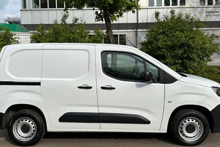 Peugeot Partner 161.000 km 9.401 € Berlin 13597