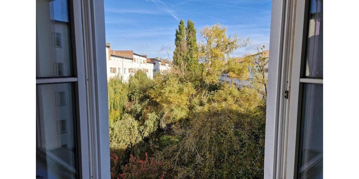 Etagenwohnung Berlin Lichtenberg - 2 Zimmer, 54 m&sup2;, 1.380&euro; | Angebot:24641229