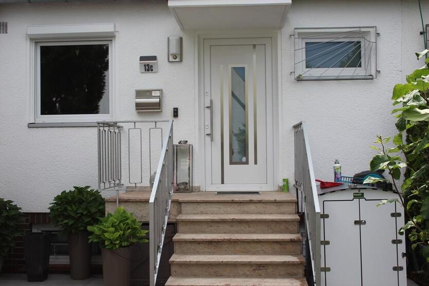 Modernes Reihenhaus in Staaken mit Garten zu vermieten 135m2