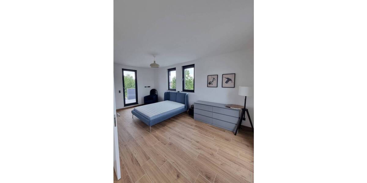 Etagenwohnung Berlin Altglienicke - 5 Zimmer, 160 m&sup2;, 2.900&euro; | Angebot:26247787